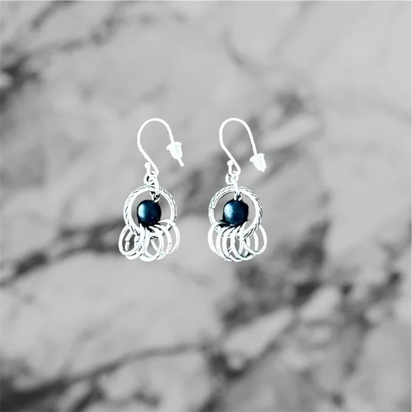 EUC! UNIQUE BLACK AND SILVER CIRCLES DROP EARRINGS - Picture 5 of 7